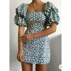 Tobby Hearts Ginger Dress Medium Mini Balloon Sleeves Square Neckline Floral